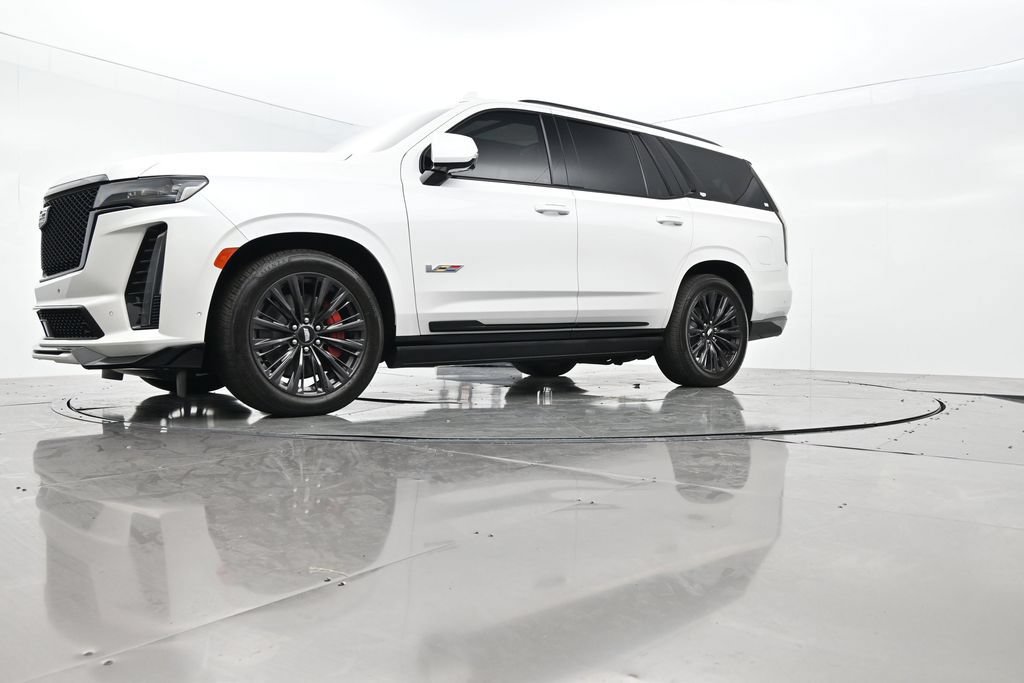 Used 2023 Cadillac Escalade V w/ LPO, ONYX Package AWD/4WD image 50