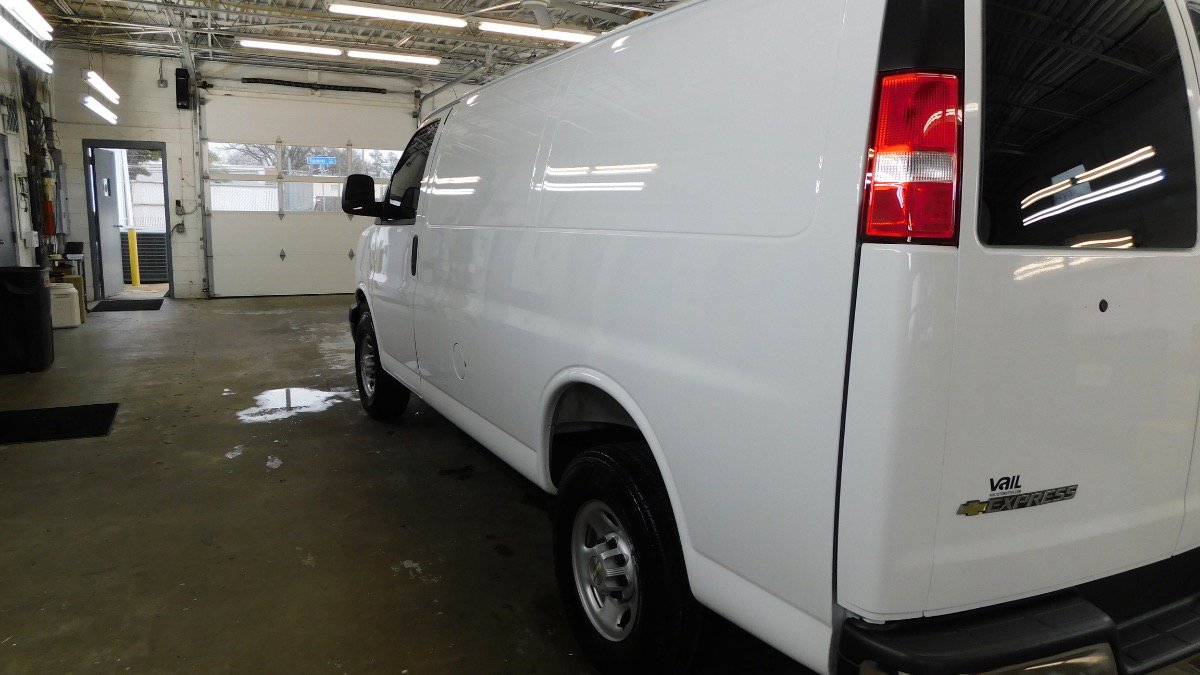 Used 2025 Chevrolet Express 2500 w/ Driver Convenience Package image 8