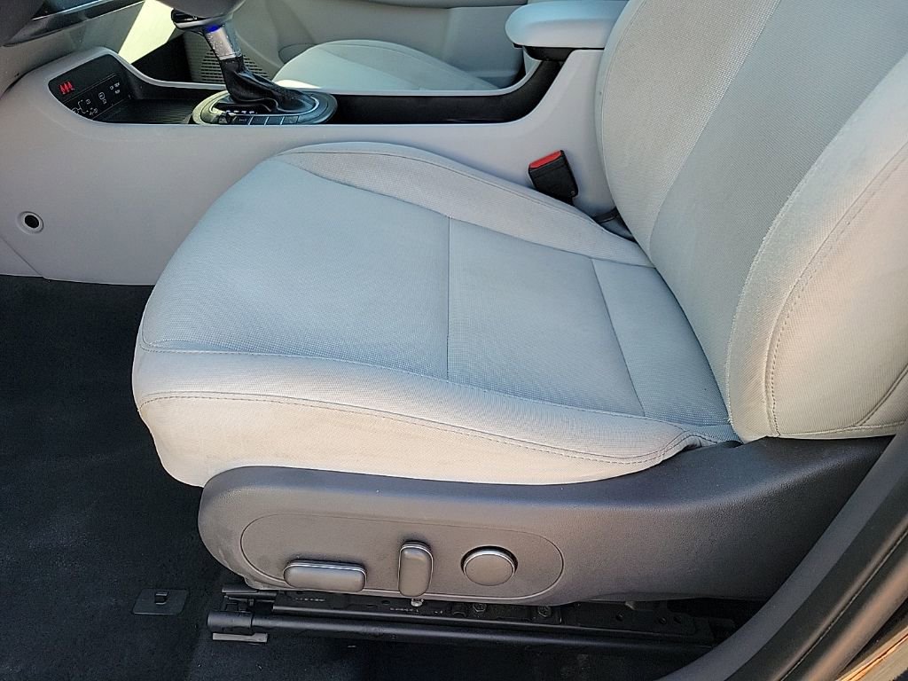 Used 2025 Hyundai Kona SEL AWD/4WD image 6