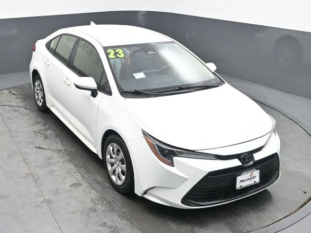 Used 2023 Toyota Corolla LE w/ Carpet Mat Package (TMS) FWD image 26