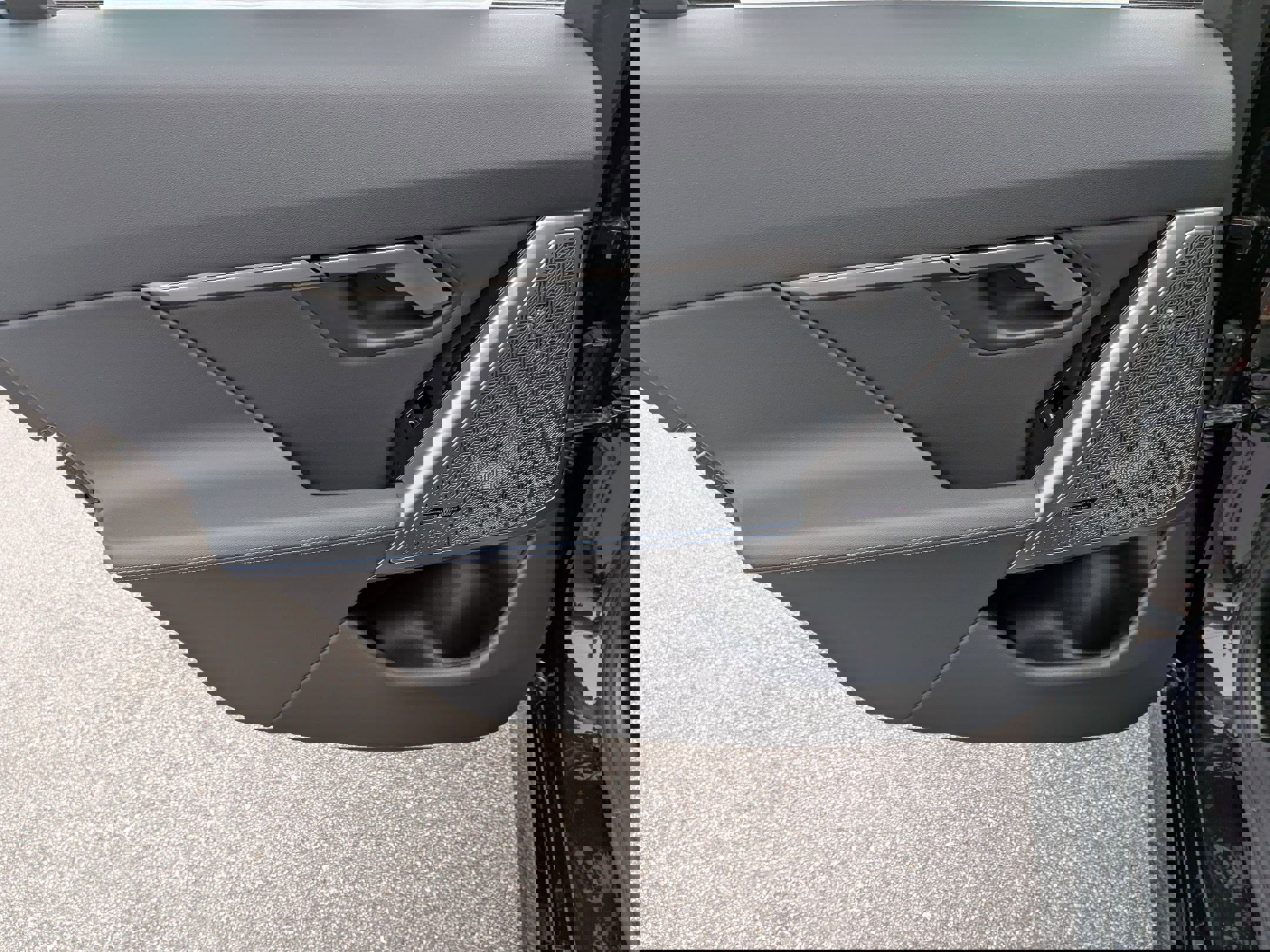 New 2026 BMW 540i xDrive w/ M Sport Package image 27