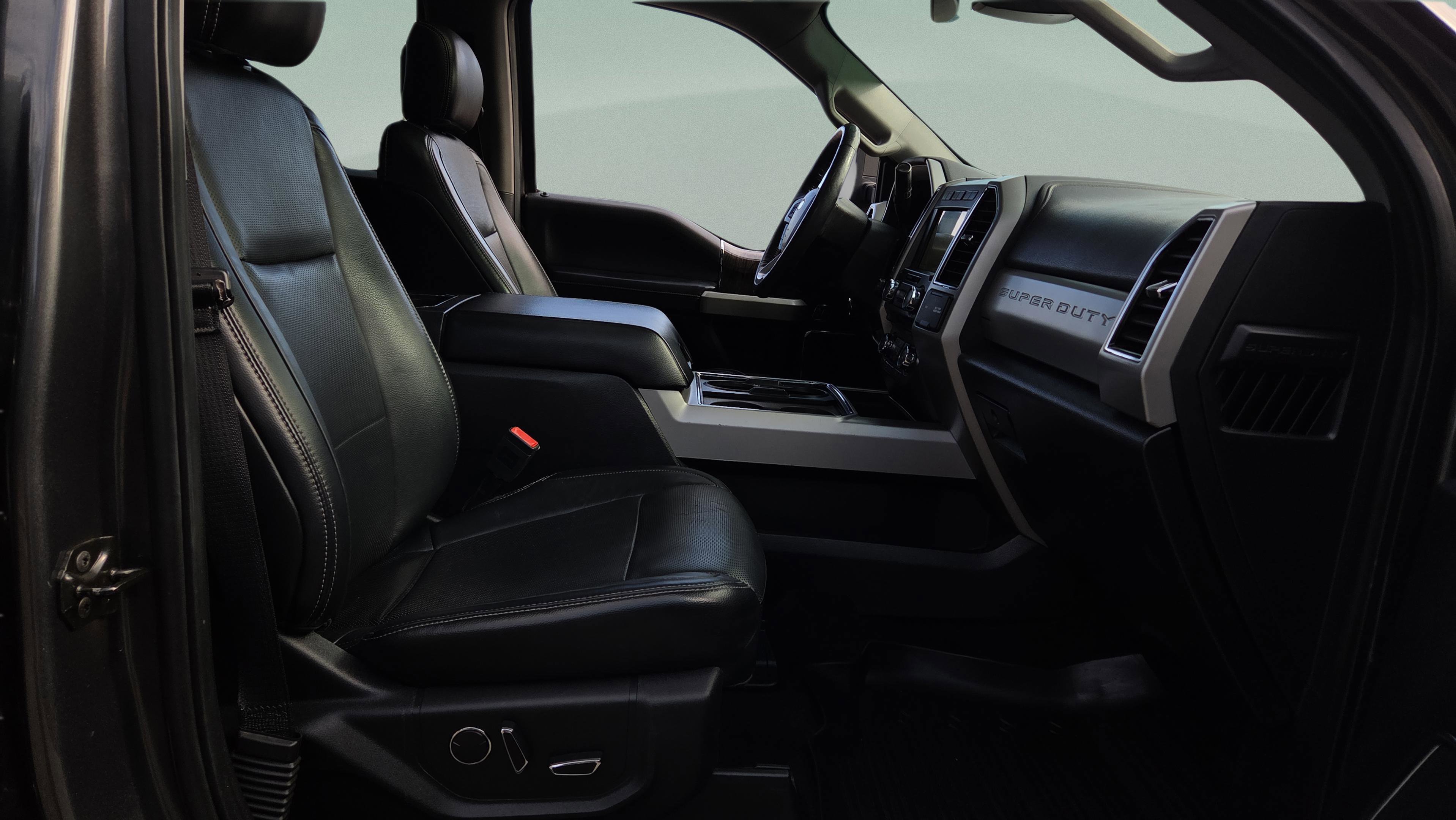Used 2018 Ford F250 Lariat w/ Lariat Ultimate Package image 16