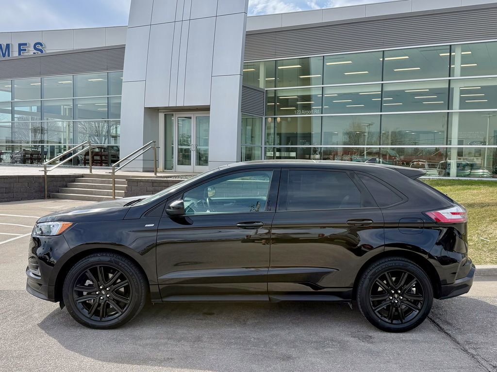 Certified 2021 Ford Edge ST-Line image 3