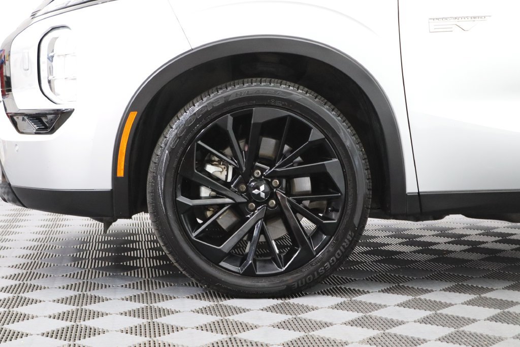 Used 2025 Mitsubishi Outlander SEL Black Edition AWD/4WD image 5