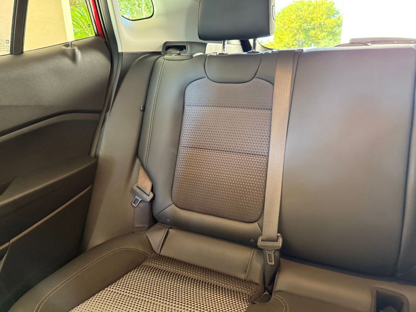 Used 2025 Chevrolet Trax LT image 33