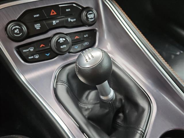 Used 2016 Dodge Challenger R/T Scat Pack RWD image 12
