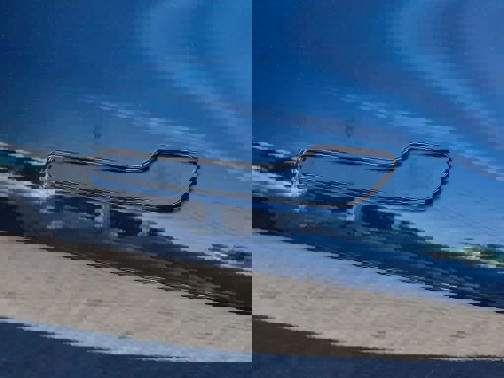 Used 2022 Tesla Model Y Long Range image 10