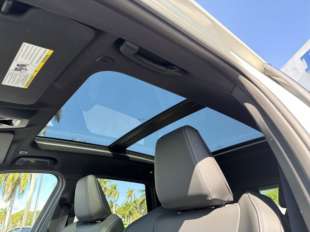 Used 2024 BMW X1 xDrive28i w/ M Sport Package image 31