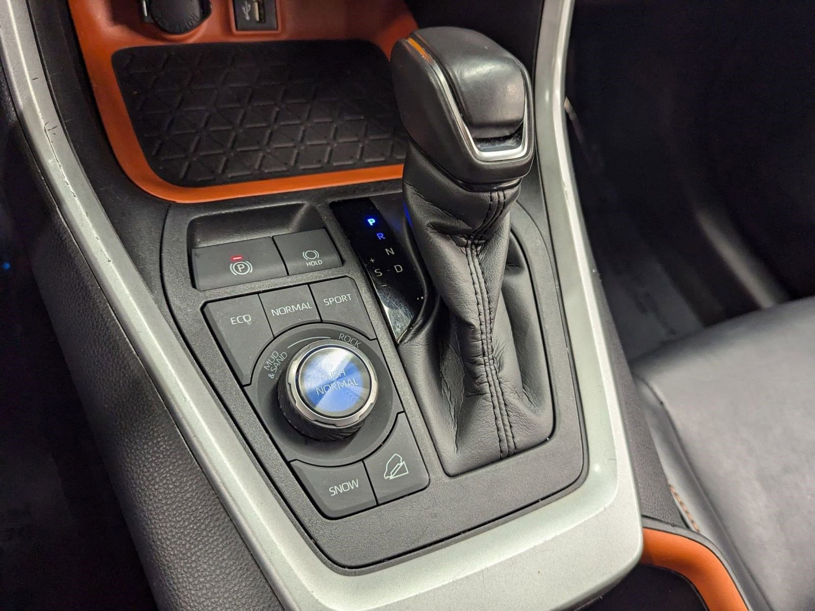 Used 2024 Toyota RAV4 Adventure image 13