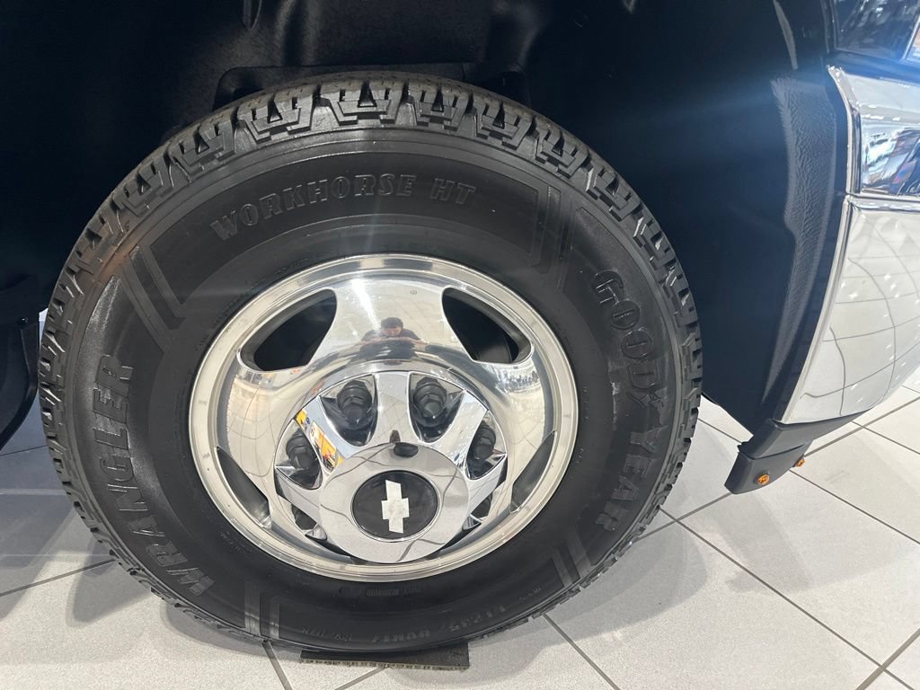 Used 2014 Chevrolet Silverado 3500 LTZ w/ LTZ Plus Package AWD/4WD image 18