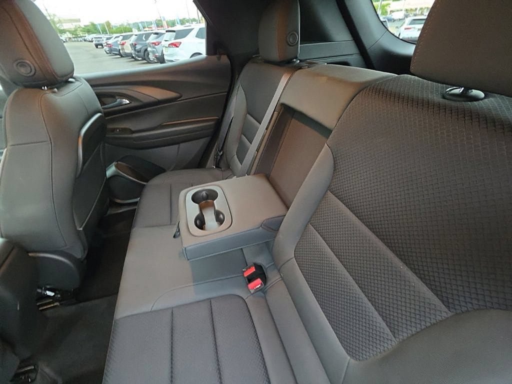 Used 2023 Chevrolet TrailBlazer RS AWD/4WD image 28