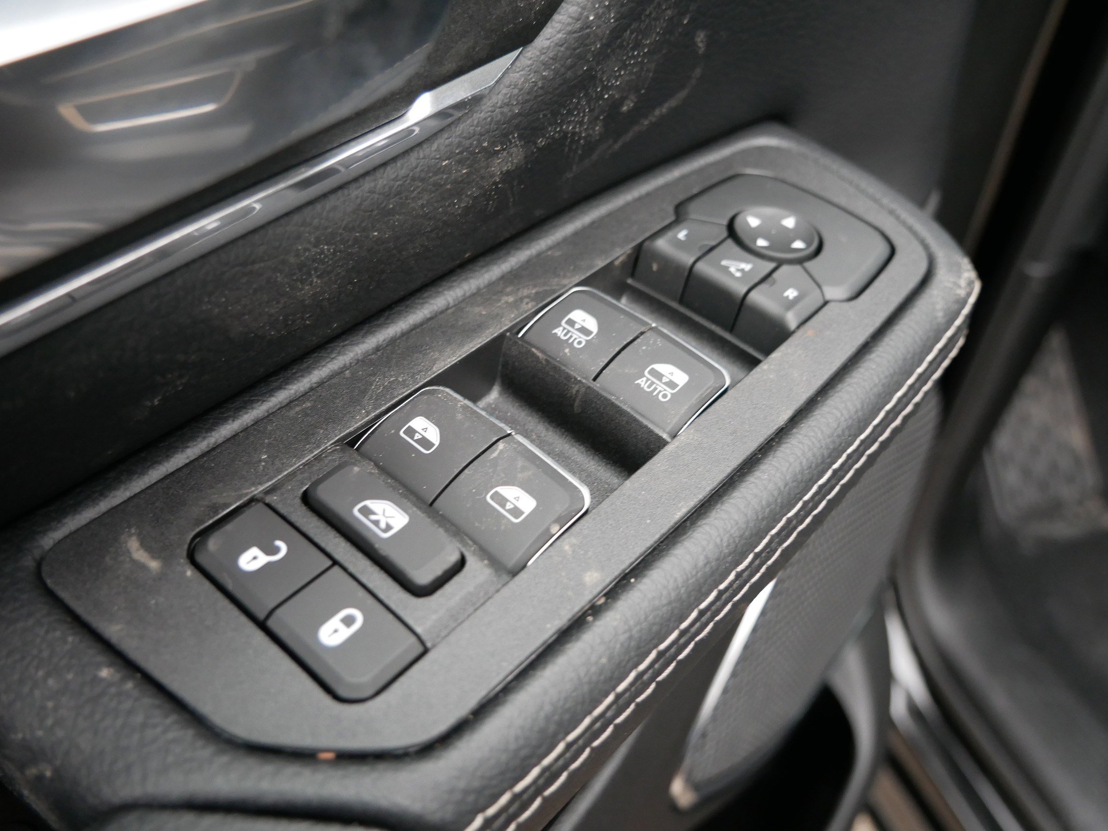 New 2026 RAM 1500 Laramie w/ Night Edition image 12