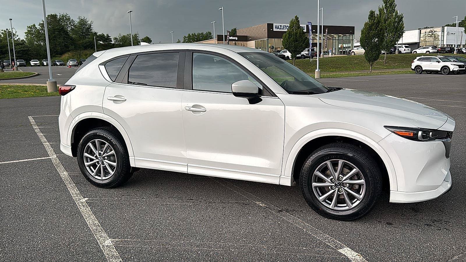 Used 2024 MAZDA CX-5 AWD 2.5 S w/ Select Package image 3