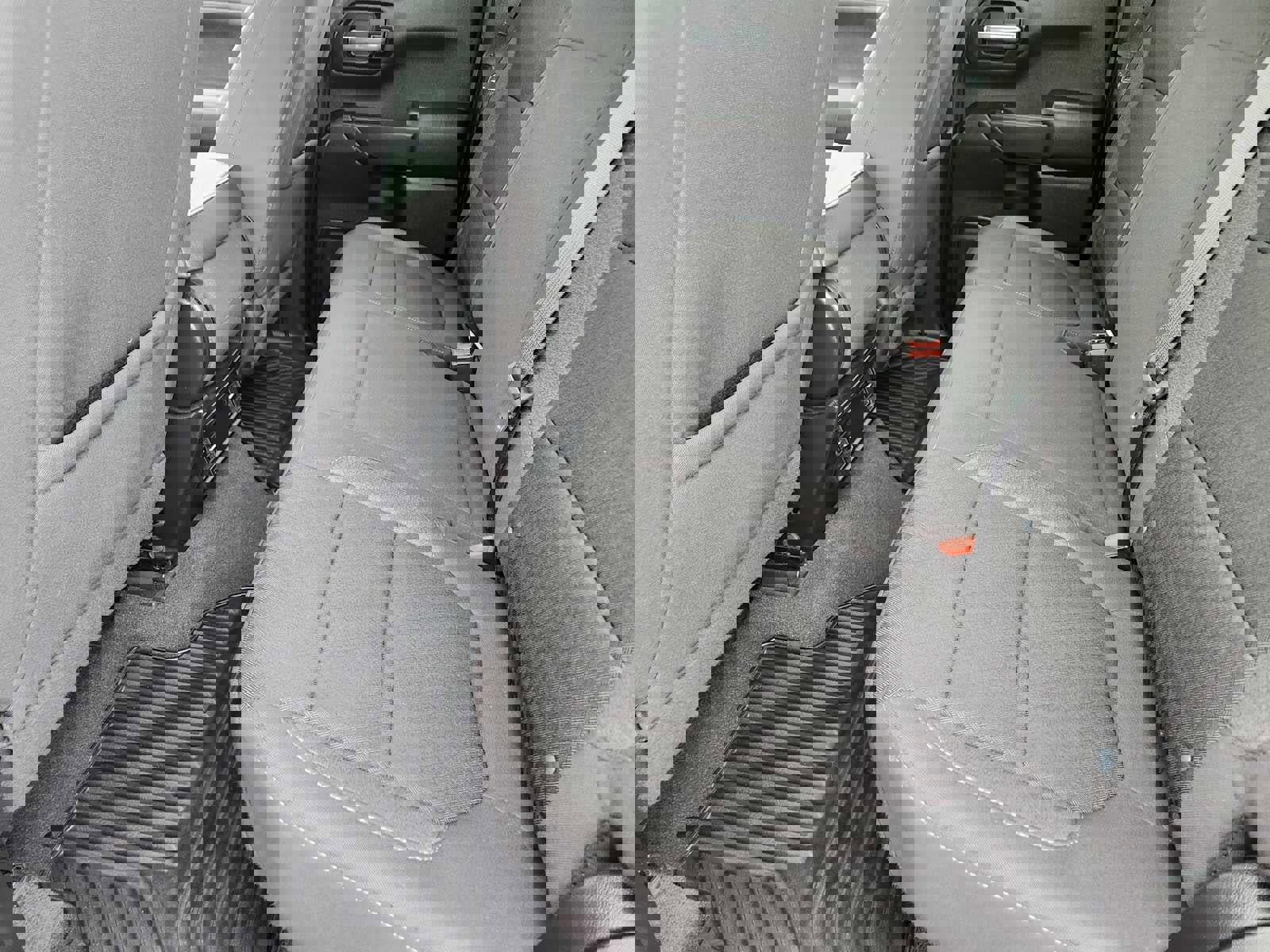 Used 2021 Chevrolet Silverado 1500 LT image 10