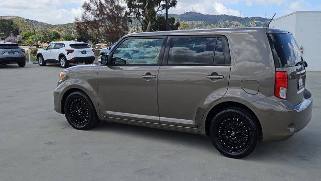 Used 2011 Scion xB FWD image 6