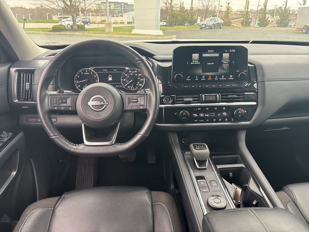 Used 2023 Nissan Pathfinder SL image 25