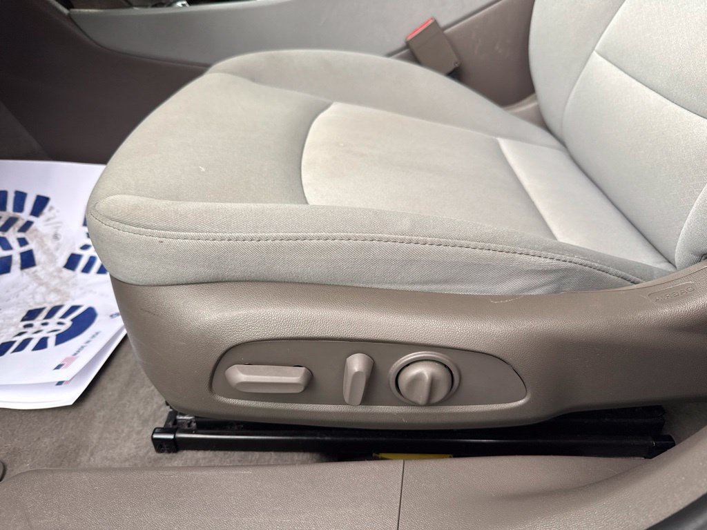 Used 2024 Chevrolet Malibu LT FWD image 9