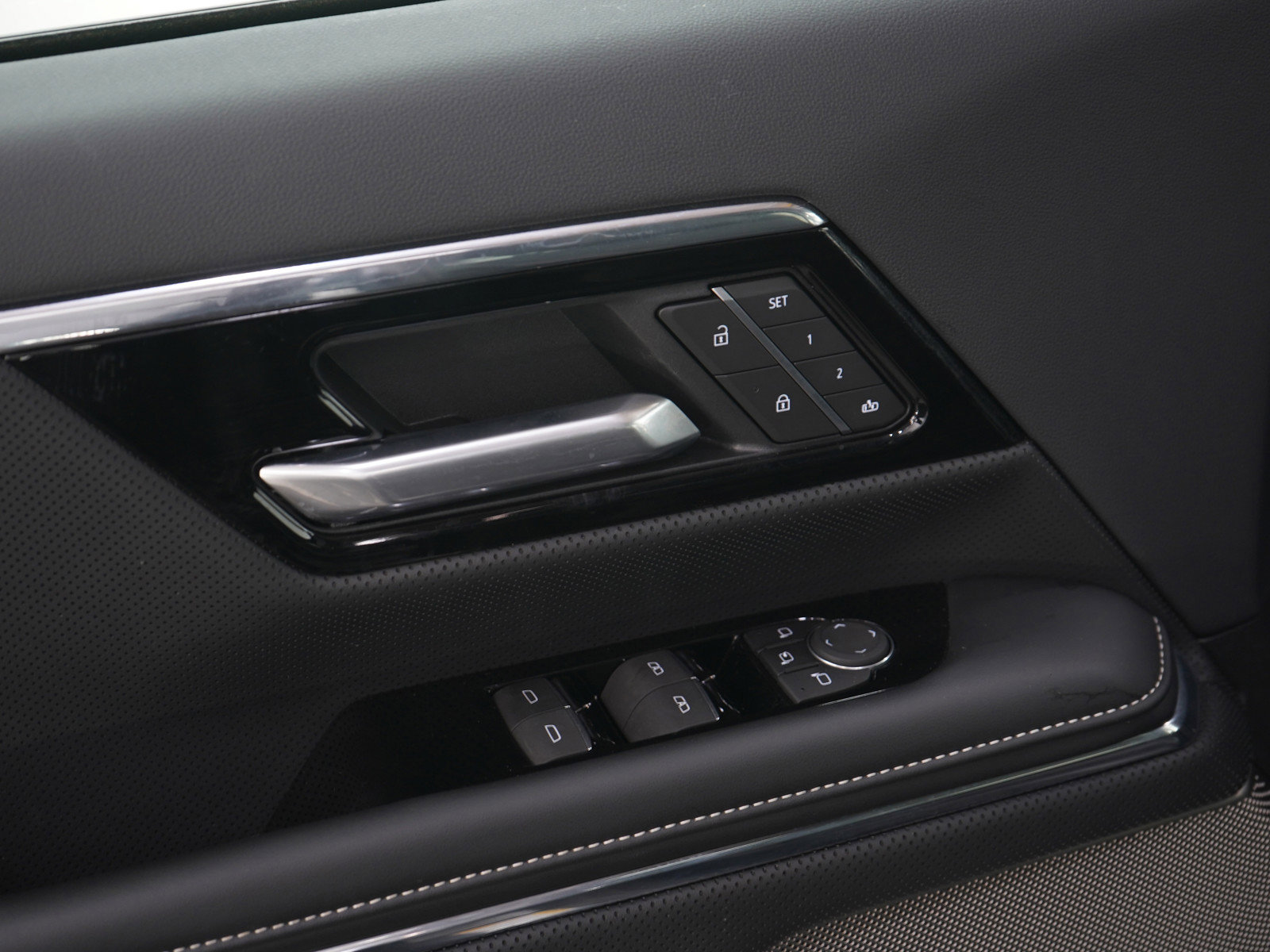 Used 2025 GMC Sierra EV Denali image 22