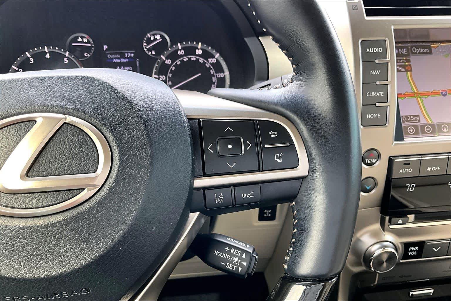 Used 2020 Lexus GX 460 Luxury w/ Accessory Package AWD/4WD image 25