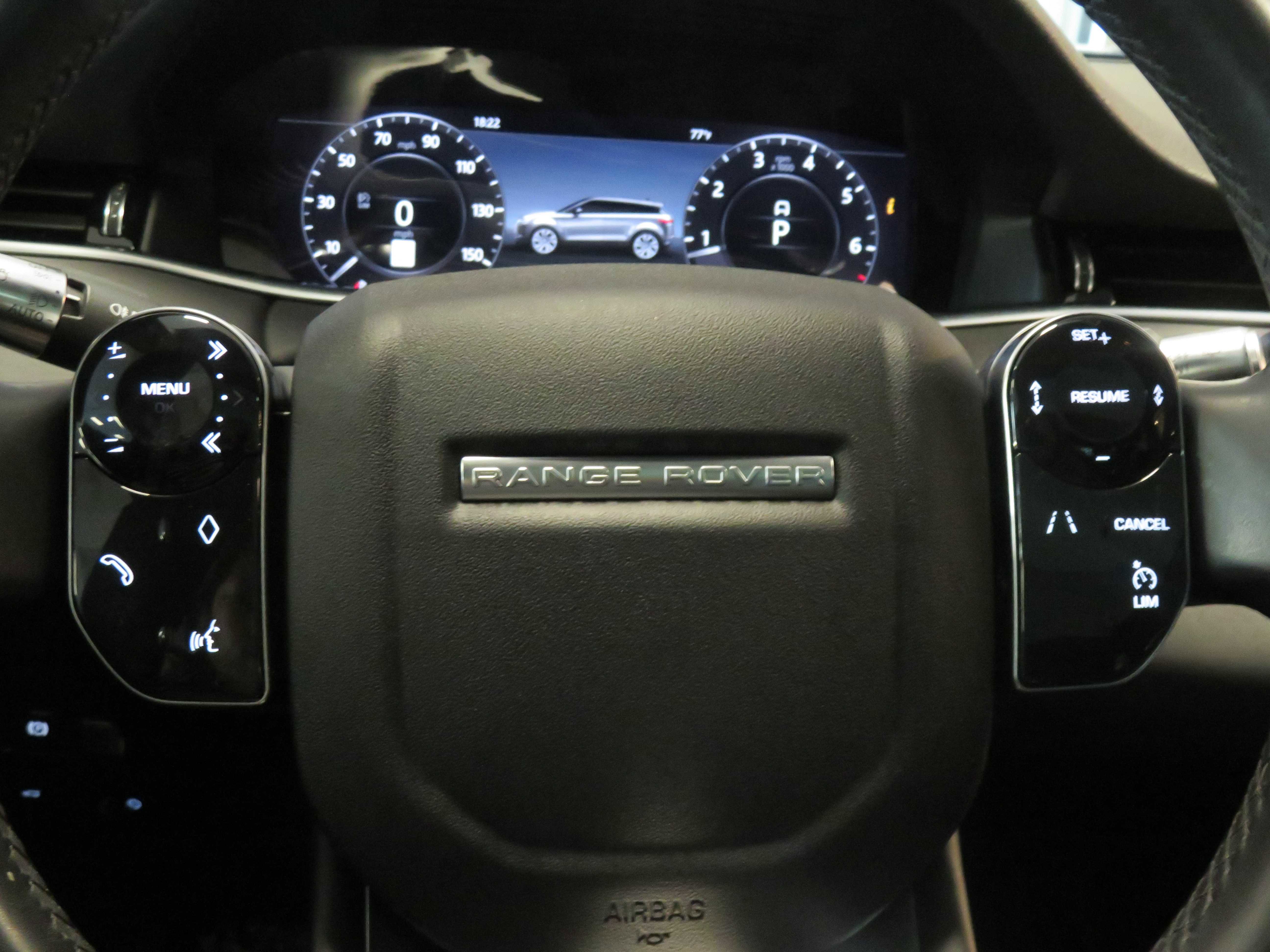 Used 2020 Land Rover Range Rover Evoque SE image 34