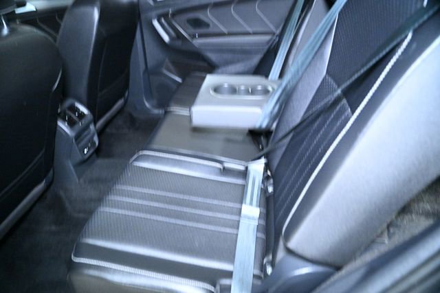 Used 2022 Volkswagen Tiguan SE image 40