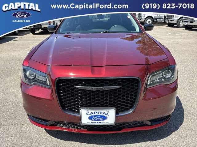 Used 2023 Chrysler 300 Touring w/ Sport Appearance Package RWD image 10