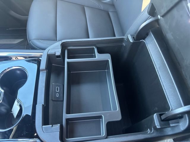 New 2026 Chevrolet Suburban Z71 image 25