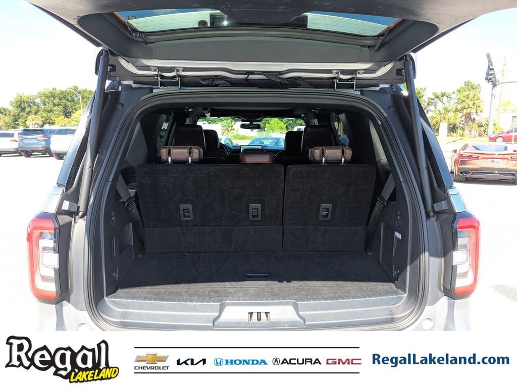 Used 2024 Ford Expedition Limited image 8
