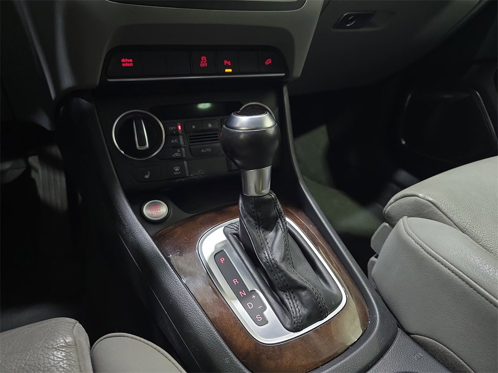 Used 2018 Audi Q3 2.0T Premium Plus w/ Premium Plus Package image 24