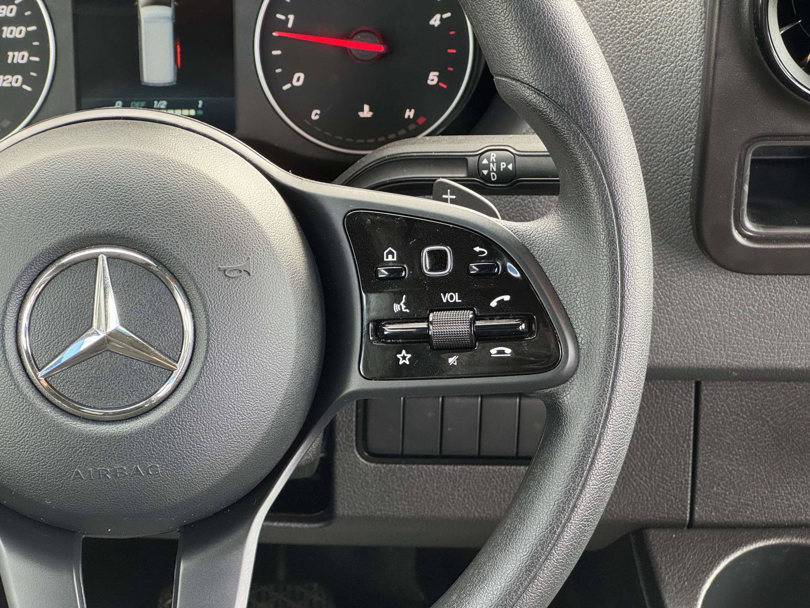 Used 2024 Mercedes-Benz Sprinter 2500 image 17