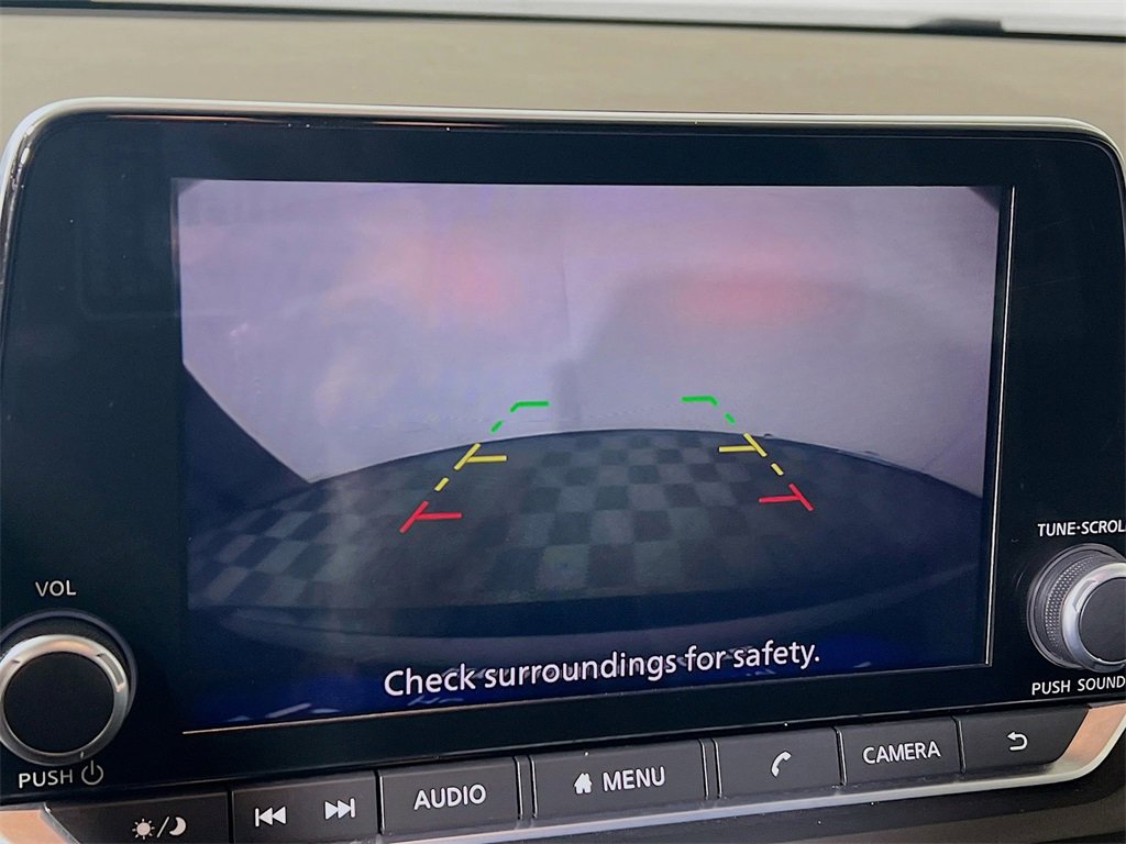 Used 2023 Nissan Rogue SV image 13