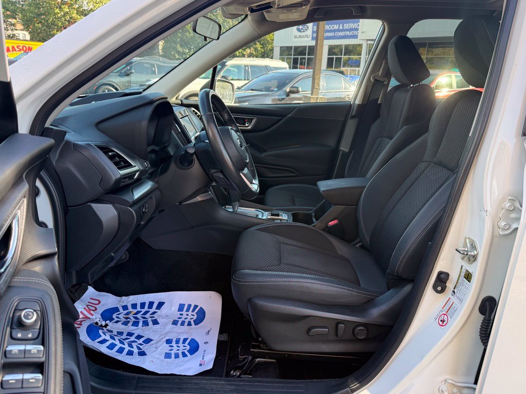 Used 2020 Subaru Forester Premium AWD/4WD image 21