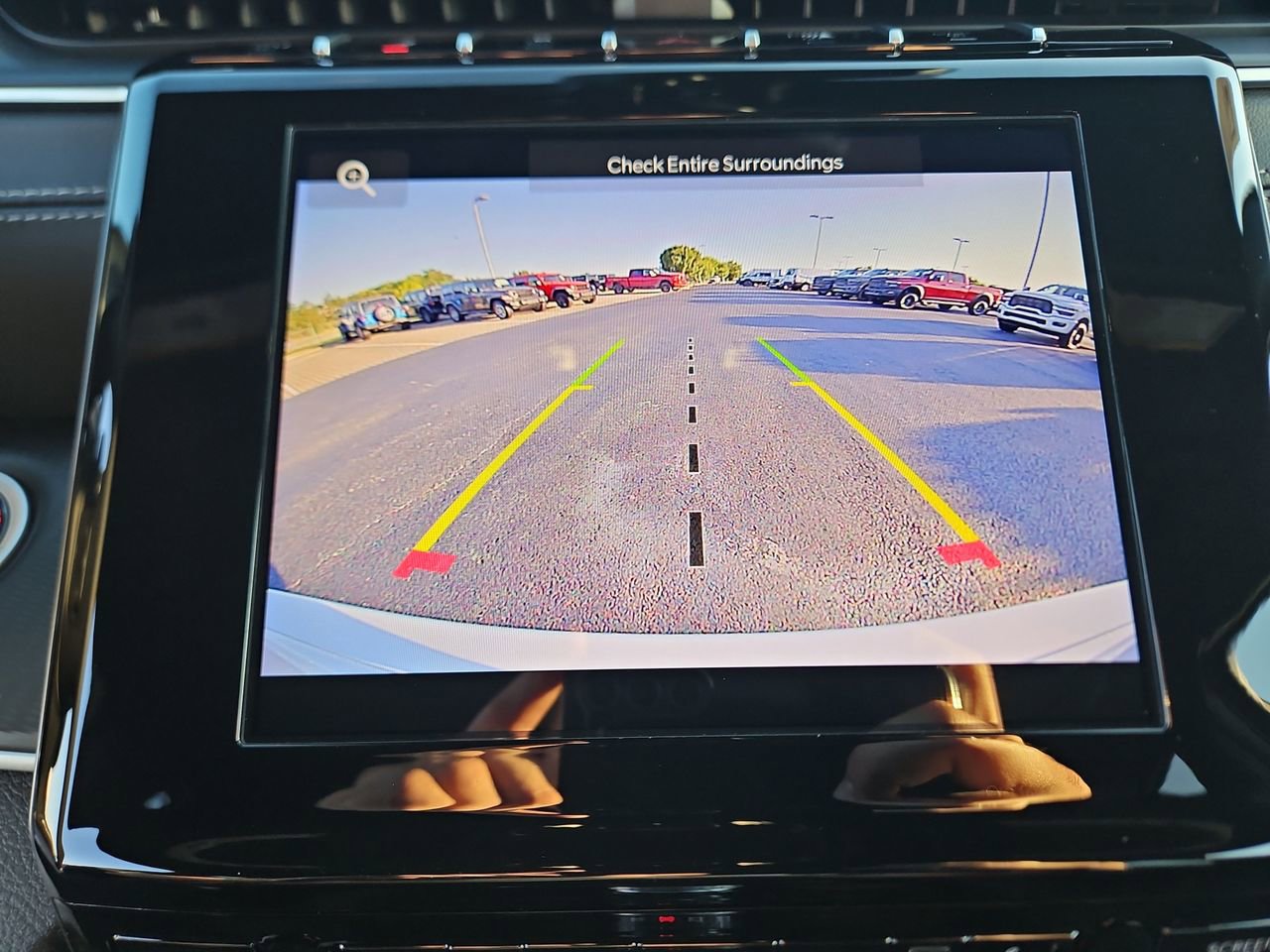 New 2025 Jeep Grand Cherokee Laredo w/ Luxury Tech Group I image 24