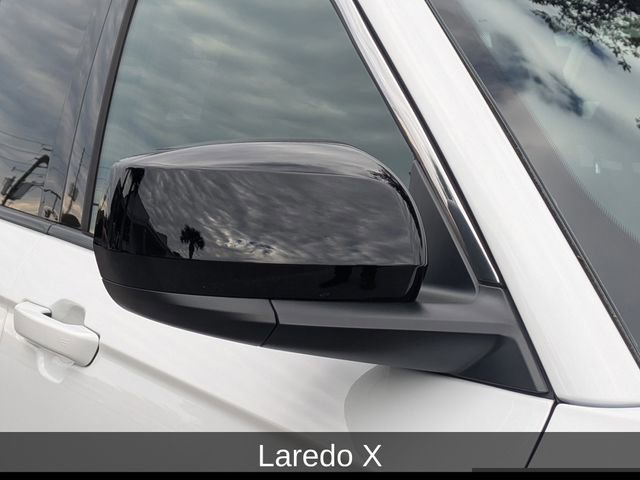 Used 2025 Jeep Grand Cherokee Laredo X image 15