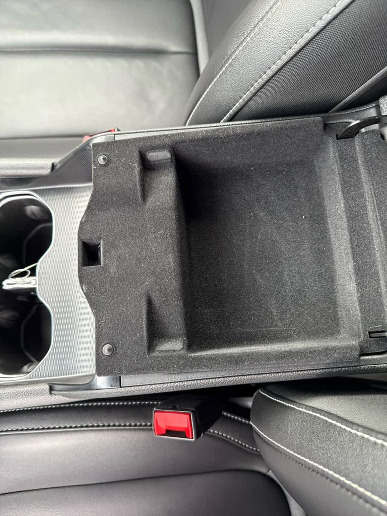 Used 2024 Jeep Grand Cherokee L Limited image 44