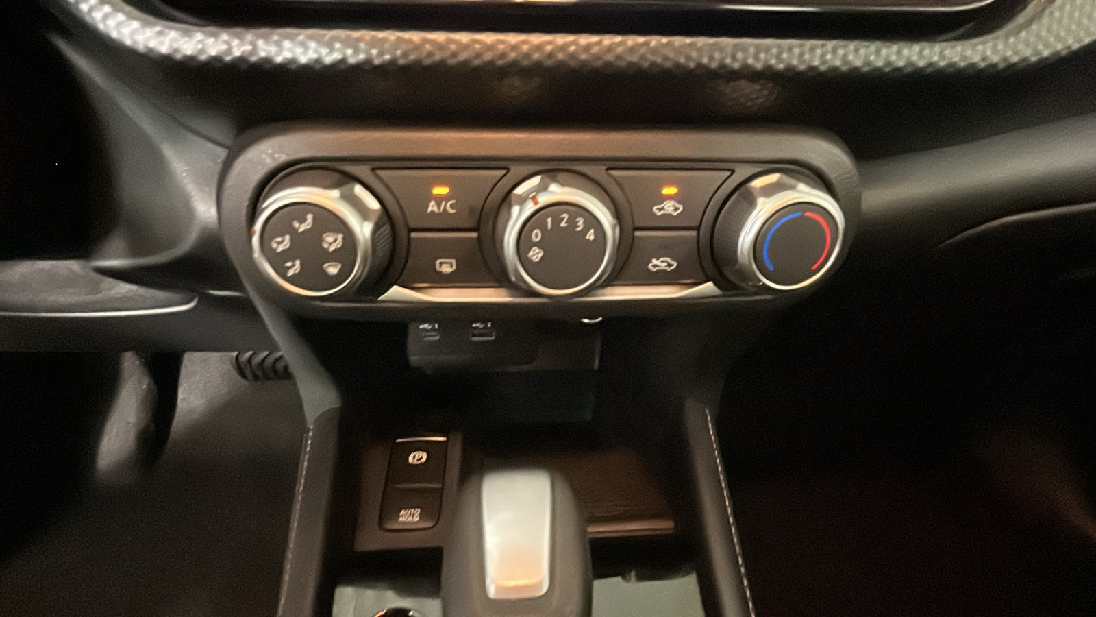 Used 2023 Nissan Kicks SV FWD image 26