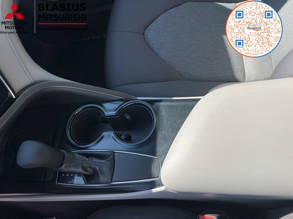 Used 2018 Toyota Camry LE FWD image 25