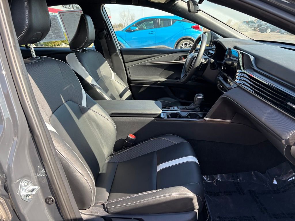 Certified 2025 Toyota Camry SE image 13