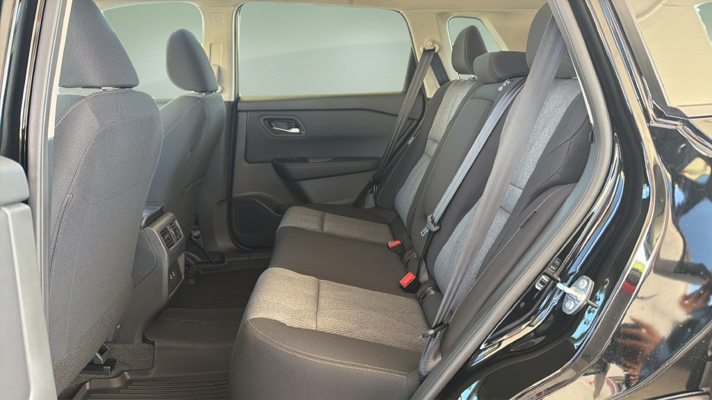 New 2026 Nissan Rogue SV AWD/4WD image 16