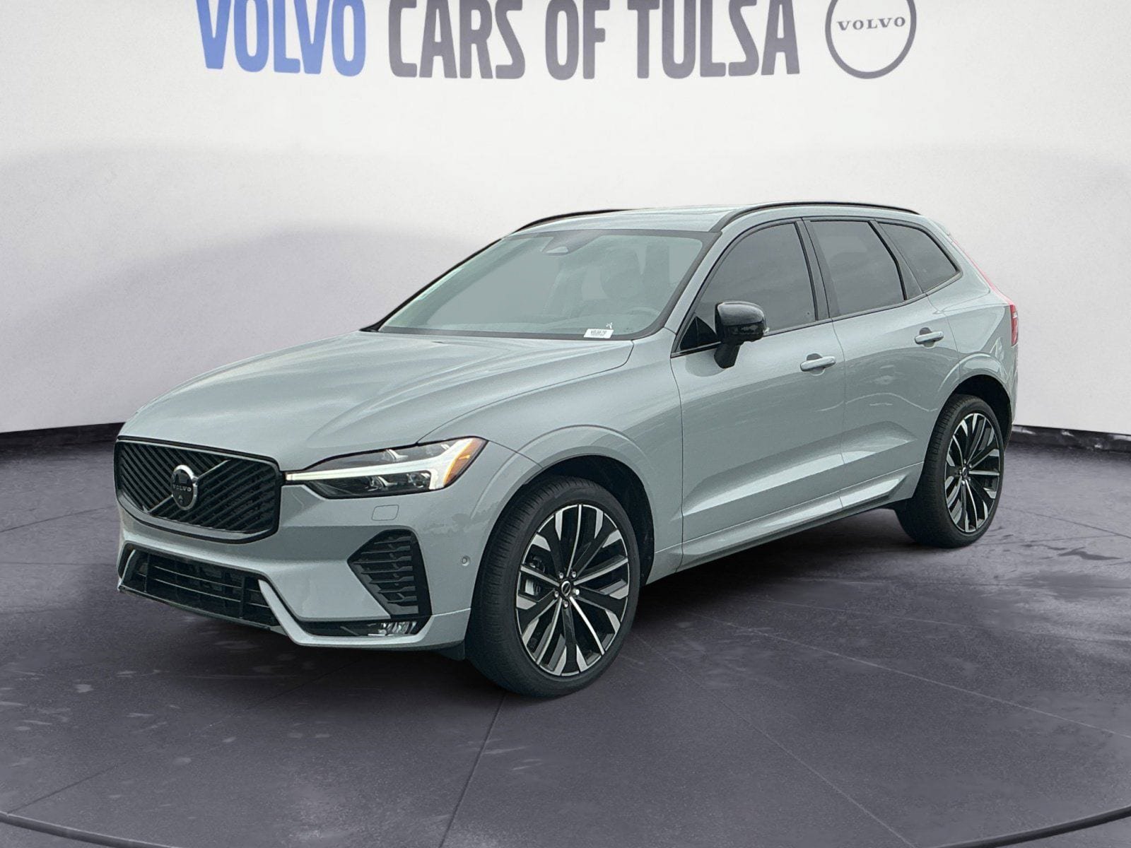New 2026 Volvo XC60 B5 Ultra w/ Protection Package Premier