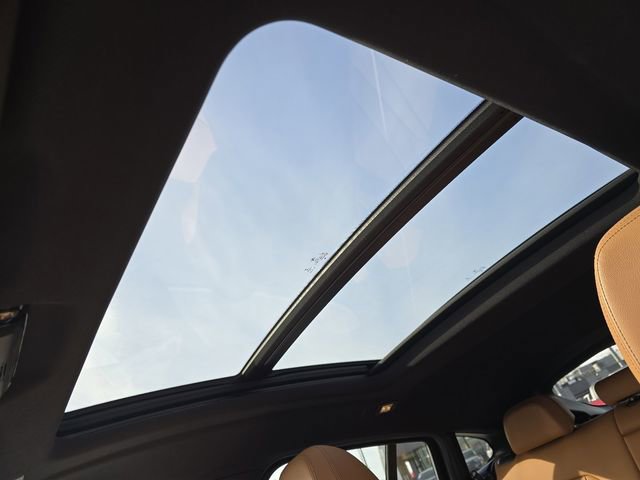 Used 2022 BMW X4 xDrive30i image 3