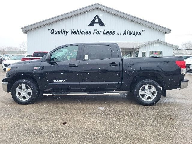 Used 2013 Toyota Tundra 4x4 CrewMax w/ Tow Pkg image 21