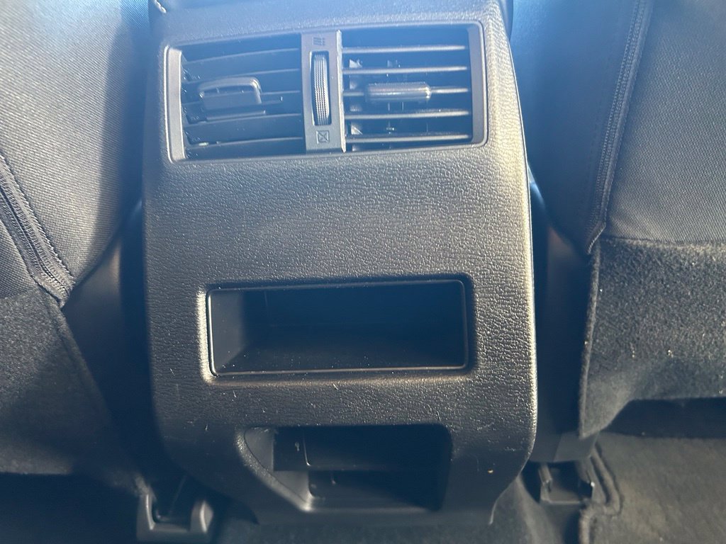 Used 2024 Mitsubishi Outlander ES FWD image 25