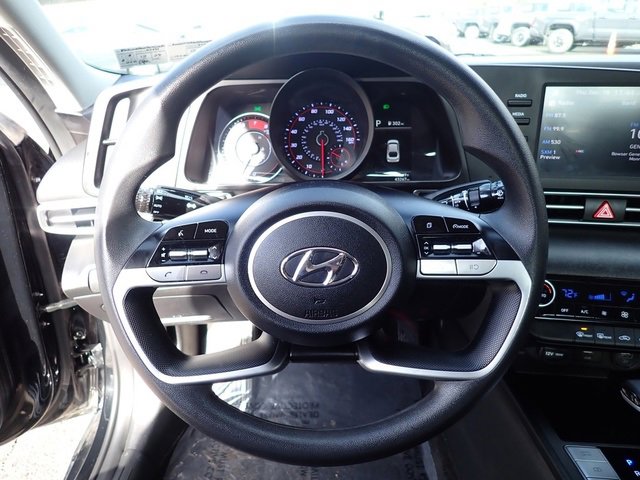 Used 2023 Hyundai Elantra SEL image 22