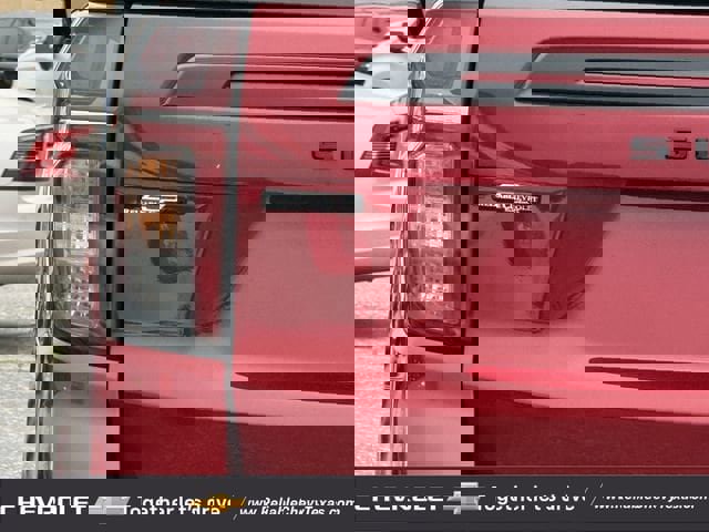 Used 2024 Chevrolet Suburban RST w/ Luxury Package image 9