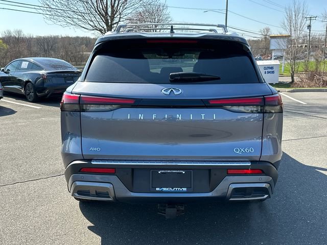 Used 2023 INFINITI QX60 Sensory w/ Vision Package AWD/4WD image 3