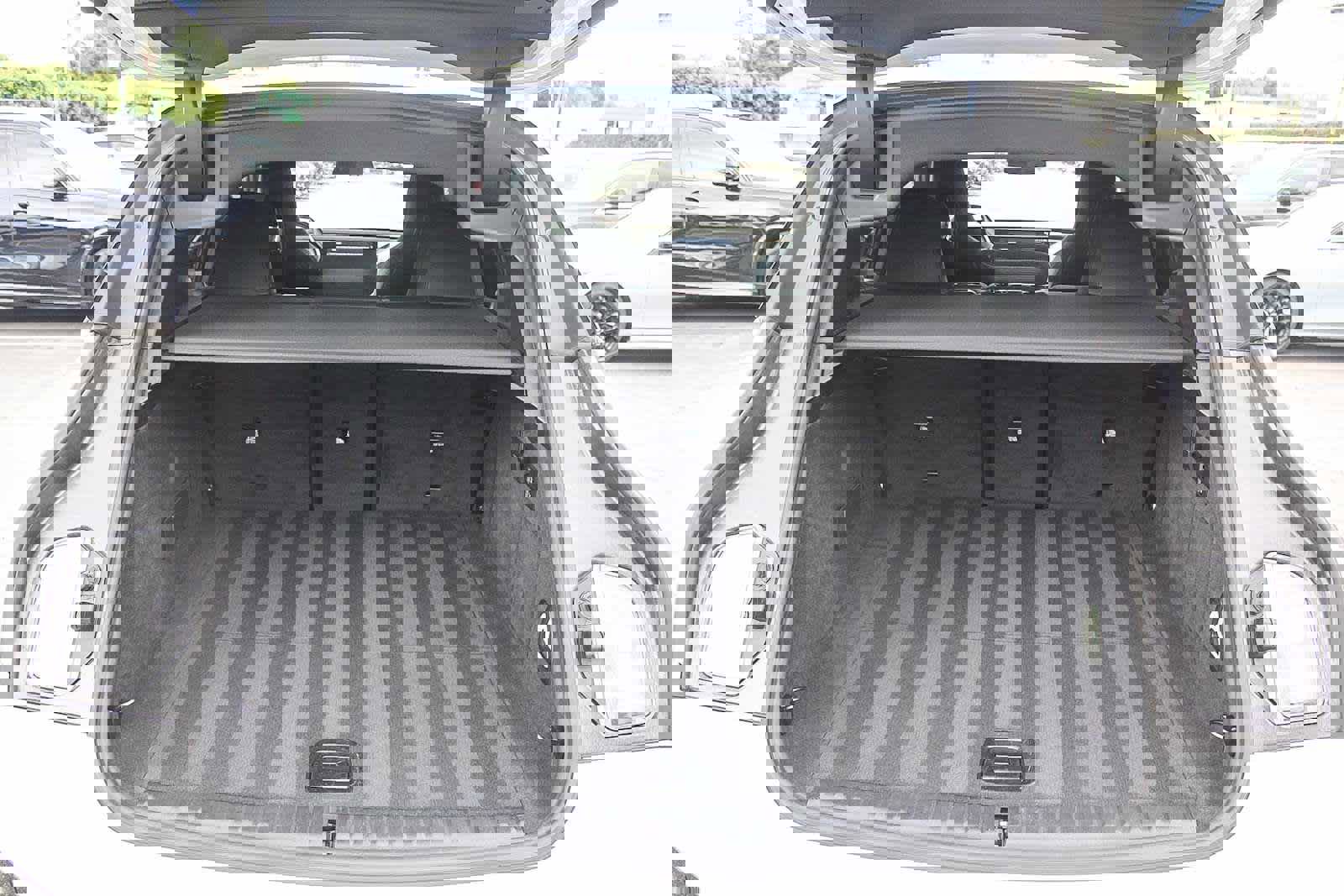 Used 2025 BMW iX xDrive50 image 35