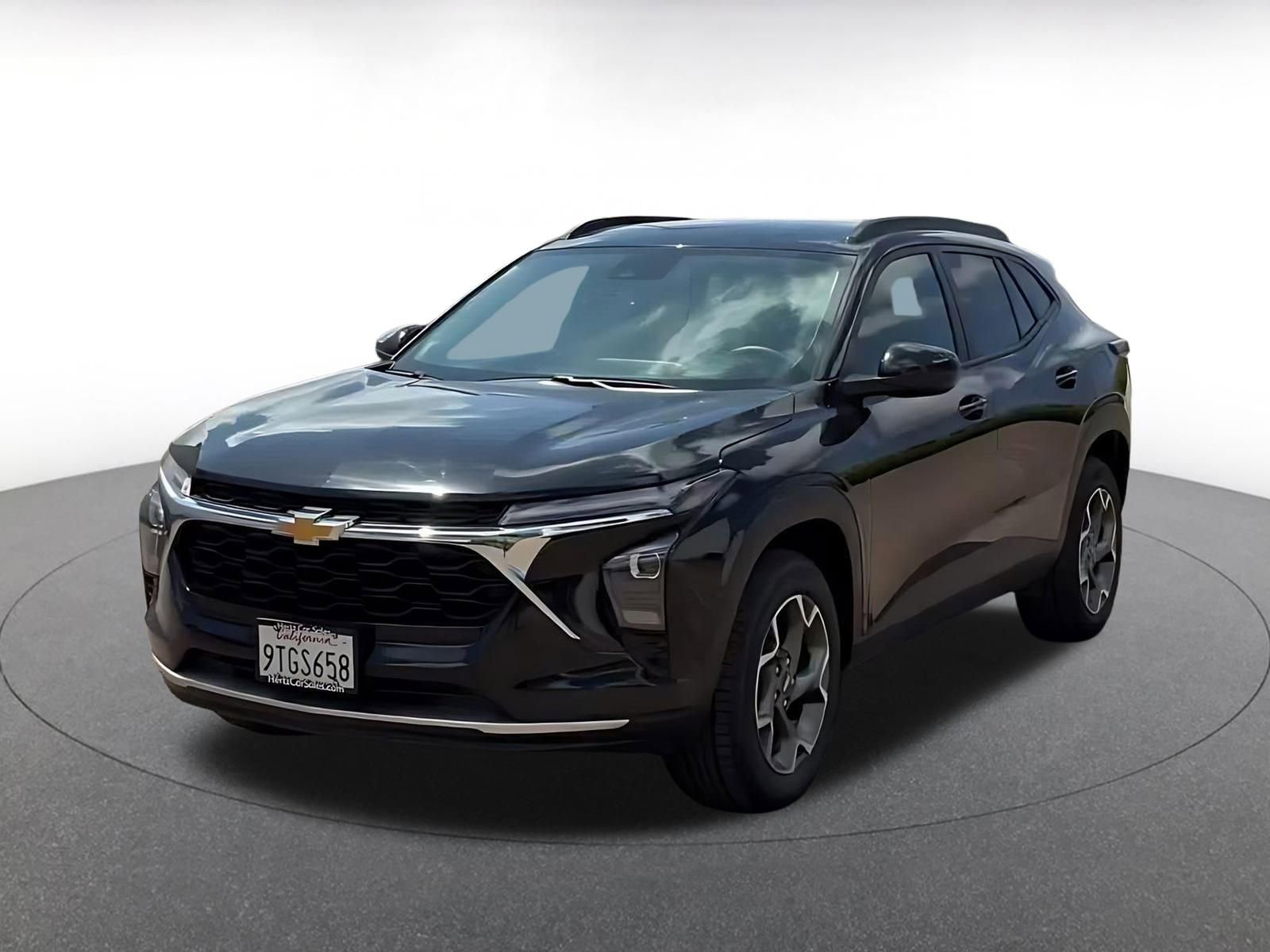 Used 2025 Chevrolet Trax LT image 7
