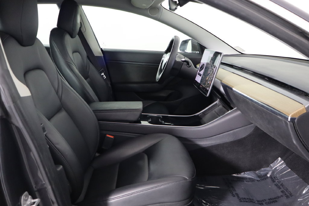 Used 2019 Tesla Model 3 Standard Range Plus RWD image 16