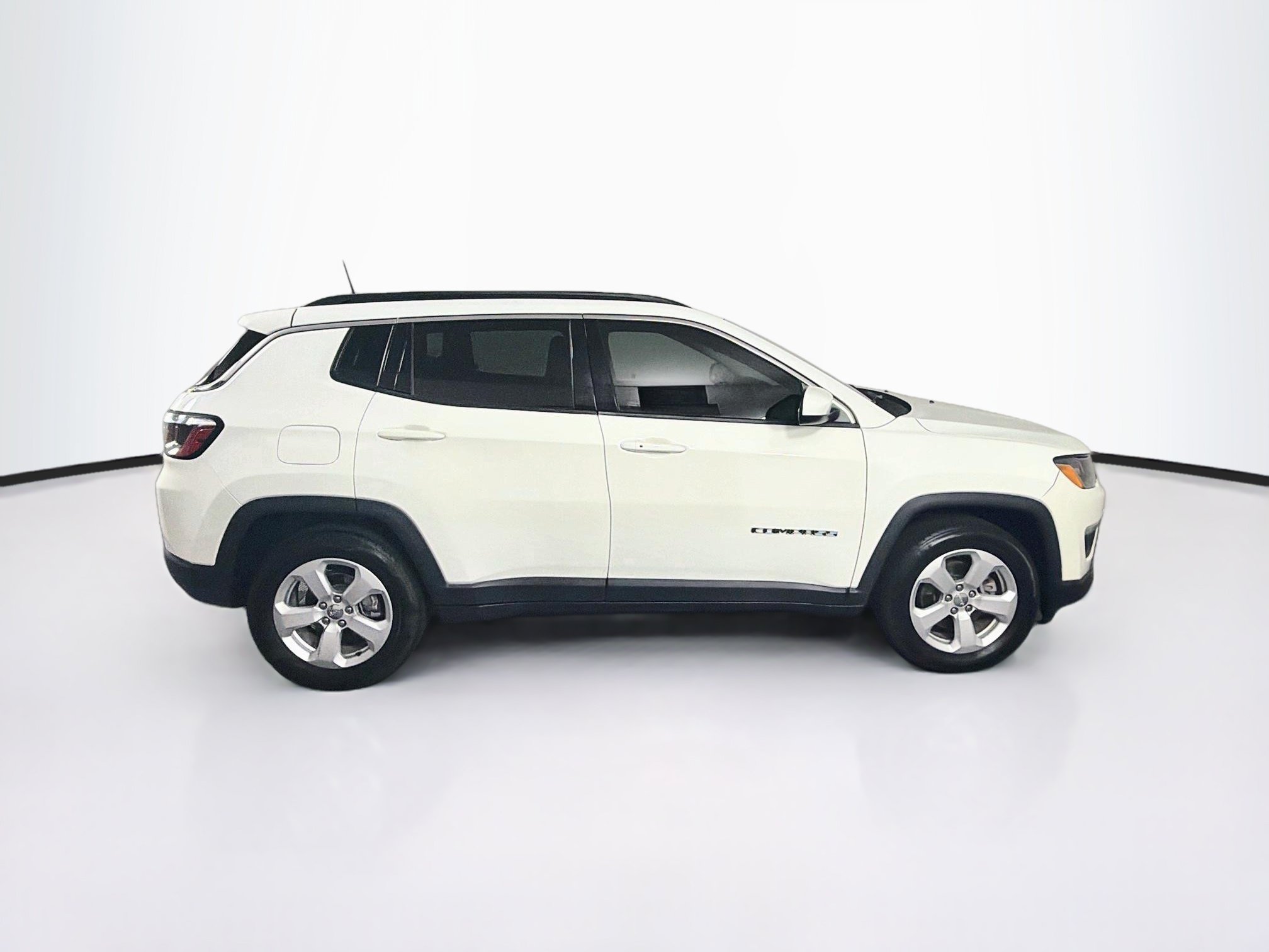 Used 2021 Jeep Compass Latitude FWD image 10